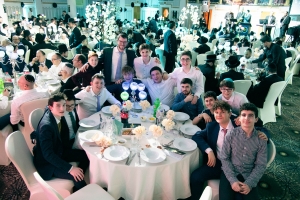 2020 Yom Hashas - Dinner